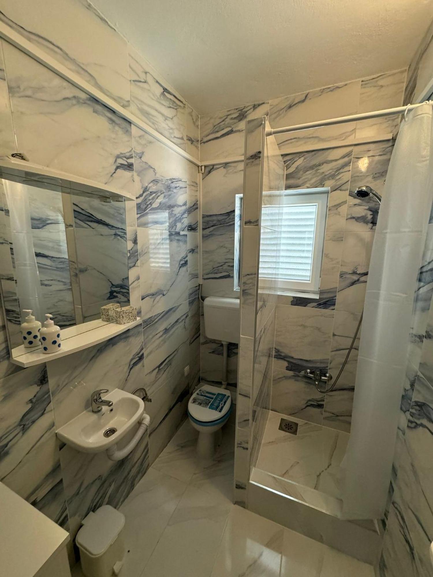 Marina Apartmani Tisno Murter Esterno foto