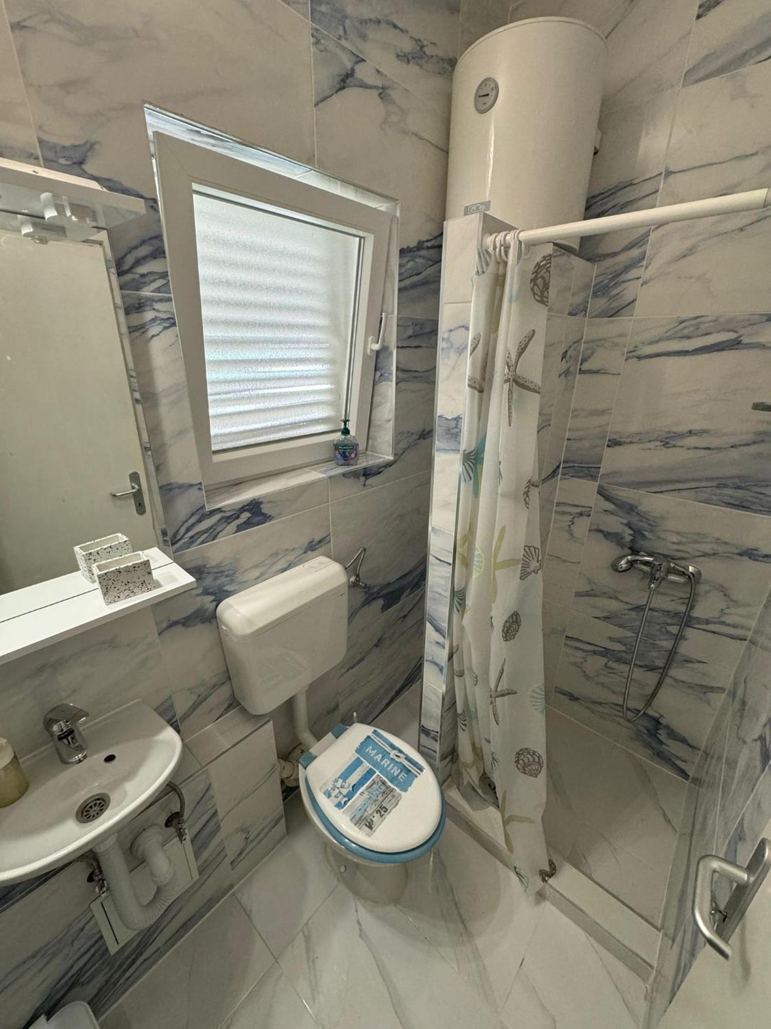Marina Apartmani Tisno Murter Esterno foto
