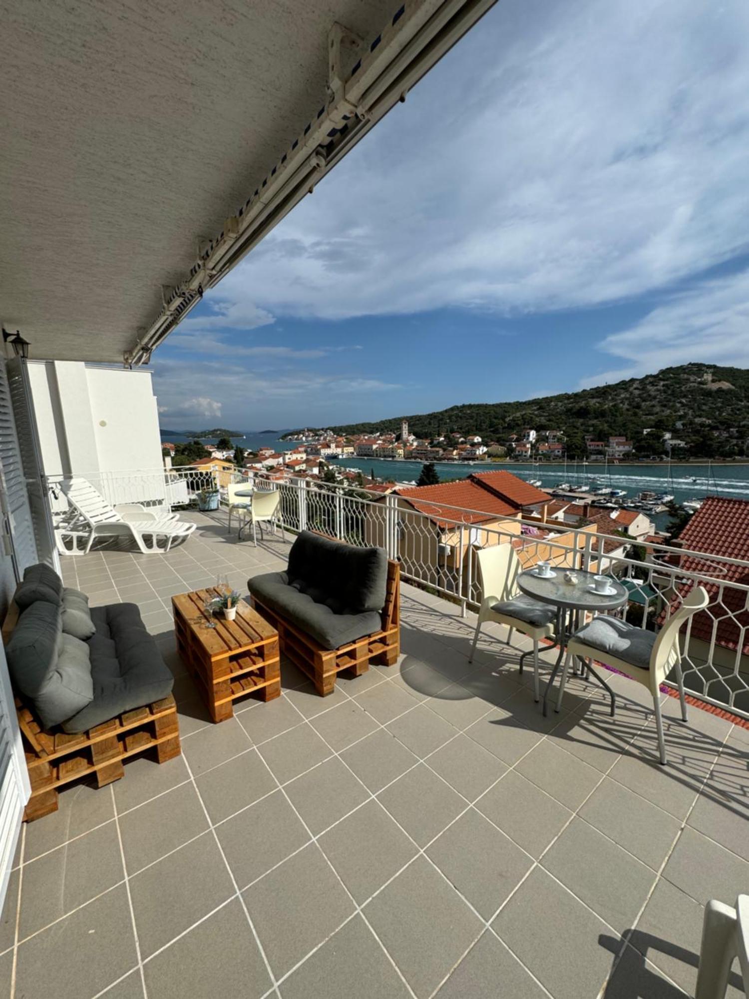 Marina Apartmani Tisno Murter Esterno foto
